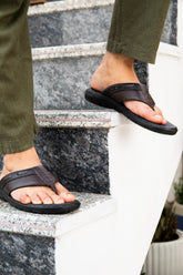 Country Maddox Bordo Leather Slippers – Comfortable & Stylish Slip-Ons